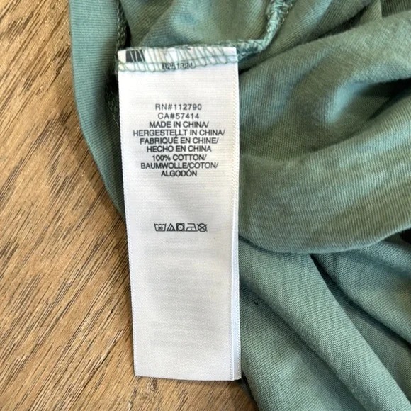 True Religion Women's XS Buddha V-Neck Tee - Picture 10 of 11